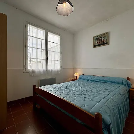 Casa de Férias Maison 4 Pièces Près De La à Saint-denis-d'oléron, Parking Inclus - Fr-1-246a-329