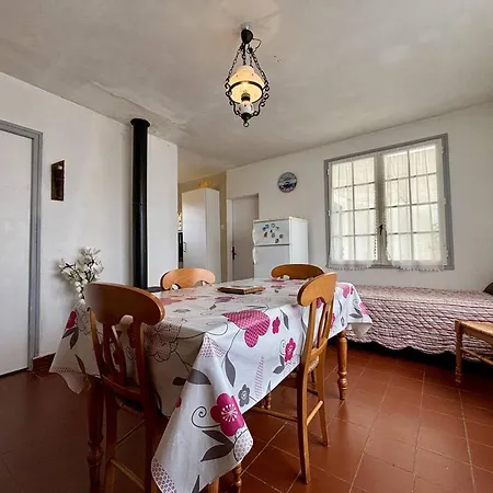 Casa de Férias Maison 4 Pièces Près De La à Saint-denis-d'oléron, Parking Inclus - Fr-1-246a-329