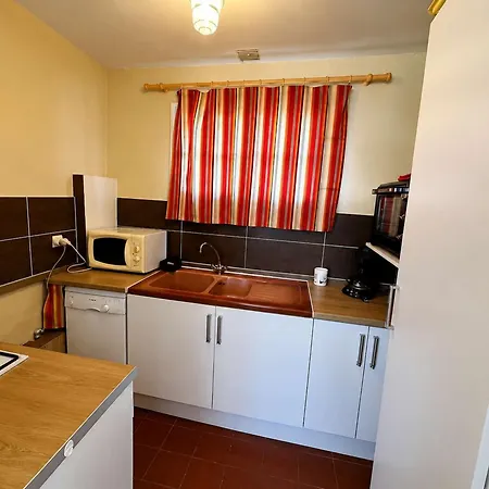 Maison 4 Pièces Près De La à Saint-denis-d'oléron, Parking Inclus - Fr-1-246a-329 * Saint-Denis-dʼOléron