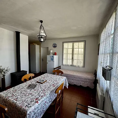 Maison 4 Pièces Près De La à Saint-denis-d'oléron, Parking Inclus - Fr-1-246a-329